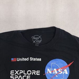 Nasa Neon Riot Casual Short Sleeve Graphic Shirt Mens Size Medium M Black
